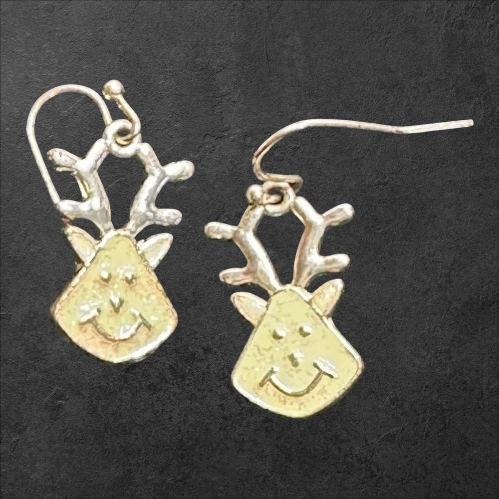 Christmas Reindeer‎ Dangle Earrings Silver Tone Minimalist Holiday Cute